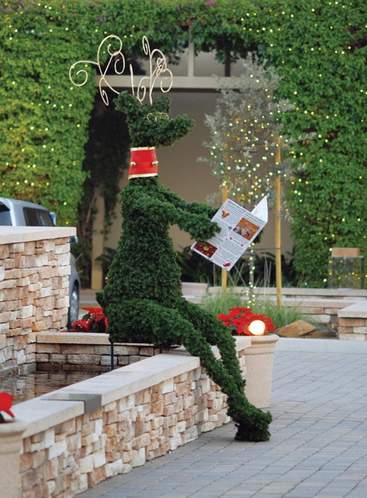 Sitting Deer Greeter Holiday Prop 3 Sitting Deer Greeter Holiday Prop - Image 3