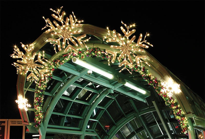 LED Deluxe Forked Snowflake Pole Mount 2 LED Deluxe Forked Snowflake Pole Mount - Image 2